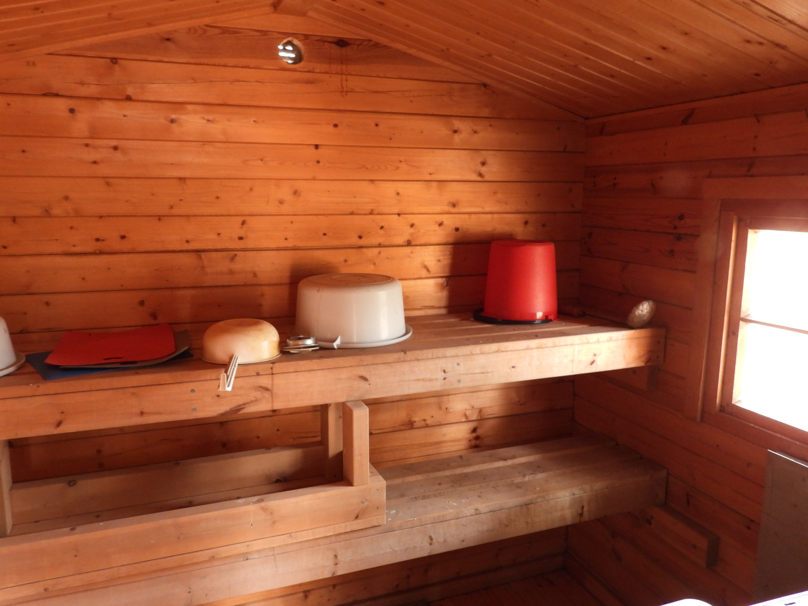Müüa looduskaunis saunaga mereäärne maakodu Soomes Solid House kinnisvarabüroo maakleri kaudu kinnisvara mere ääres